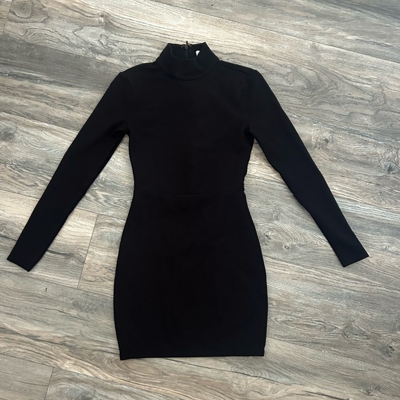 Lovers + Friends Dresses & Skirts - Lovers and friends black mock neck long sleeve mini dress size XS